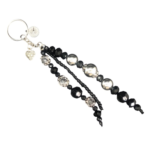 Beaded Keychain | 3 Strands w/ Black Faceted Onyx, Seed Beads + Heart & Compass - Picture 14 of 16